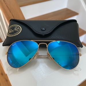 RayBan RB3025 gold matte aviators with blue mirrored lenses in size small 55mm.